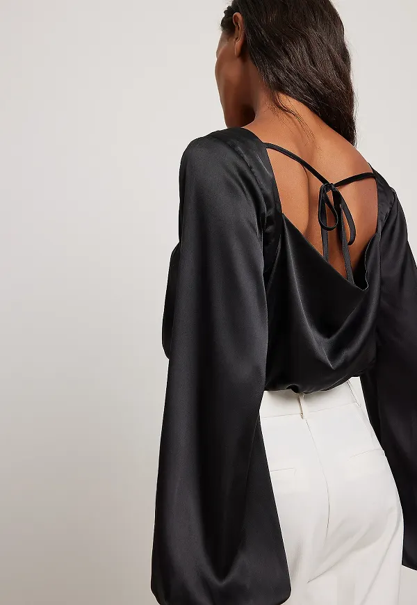 NA-KD Party Satinblus - Black