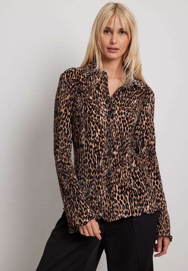 NA-KD Plisserad skjorta med krage - Leopard
