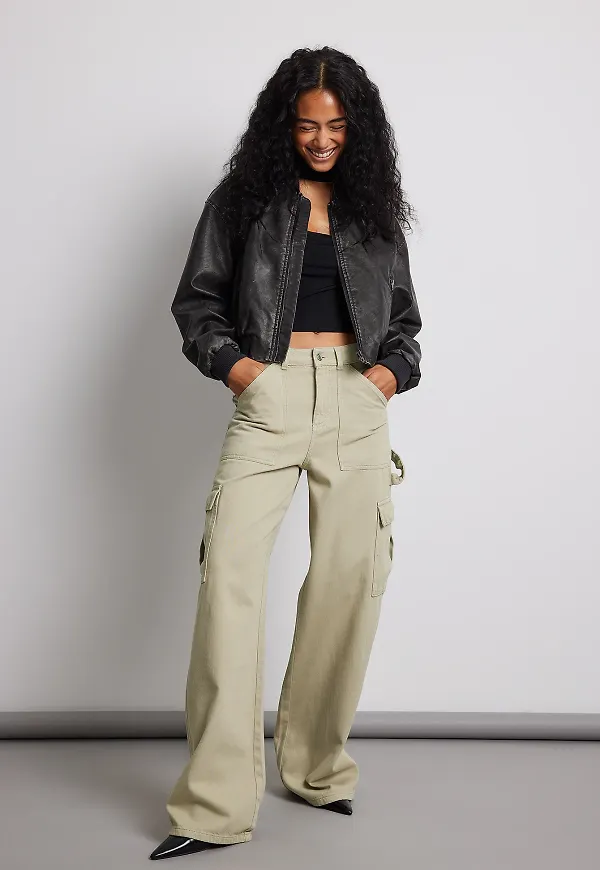NA-KD Rak denim med sidoficka - Green