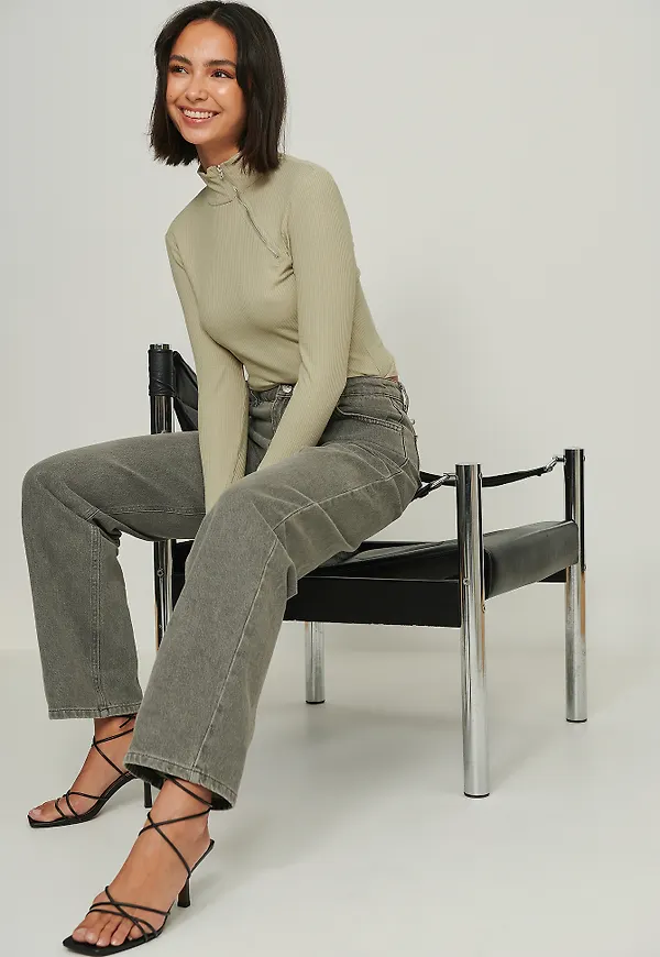NA-KD Recycled ribbad topp med dragkedja - Green