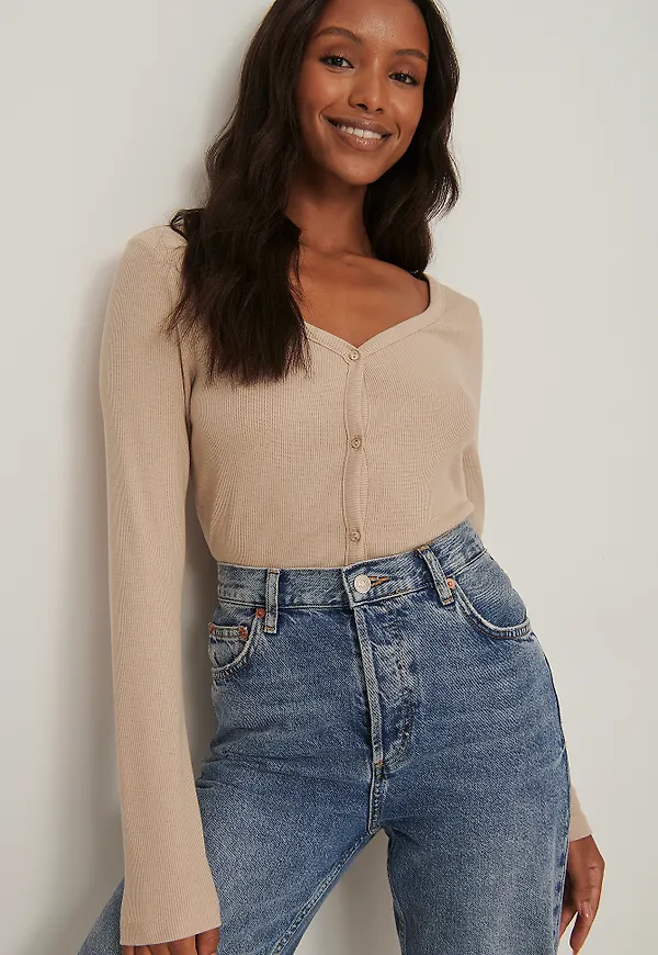 NA-KD Ribbad formsydd kofta - Beige