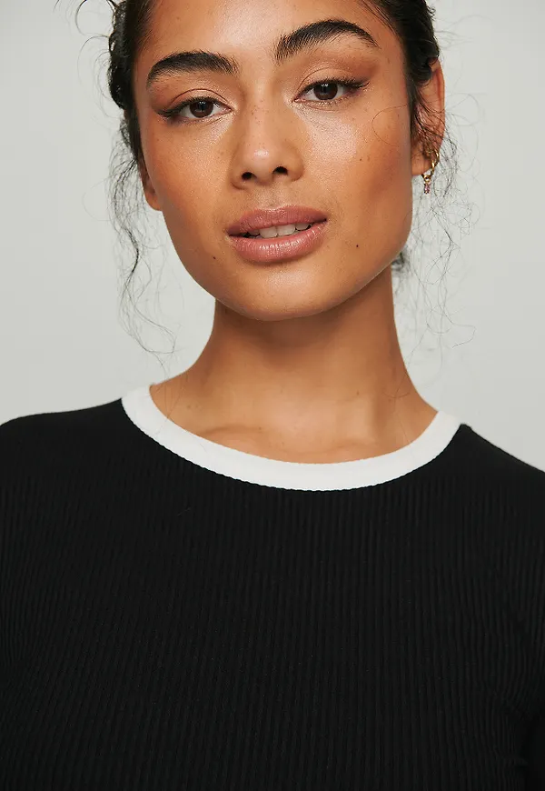 NA-KD Ribbad kontrast topp - Black
