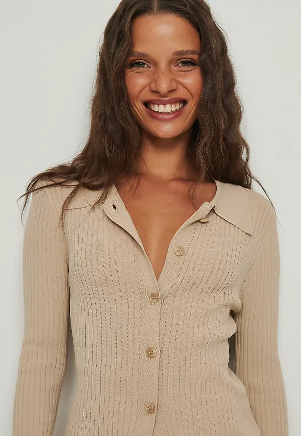 NA-KD Ribbstickad kofta - Beige