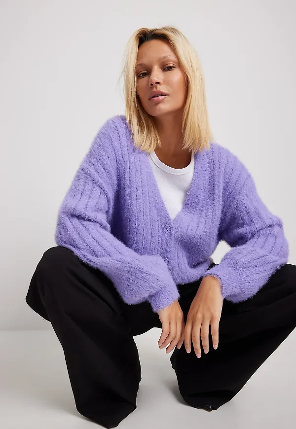 NA-KD Ribbstickad luddig kofta - Purple