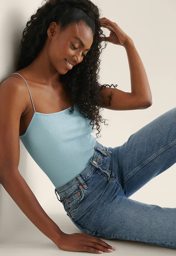 NA-KD Ribbstickad spagettibody - Blue