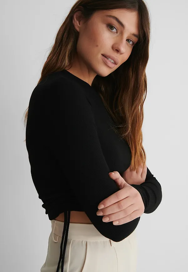NA-KD Ribbstickad topp - Black