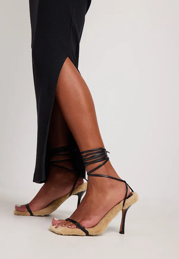 NA-KD Shoes Högklackade skor med remmar - Black