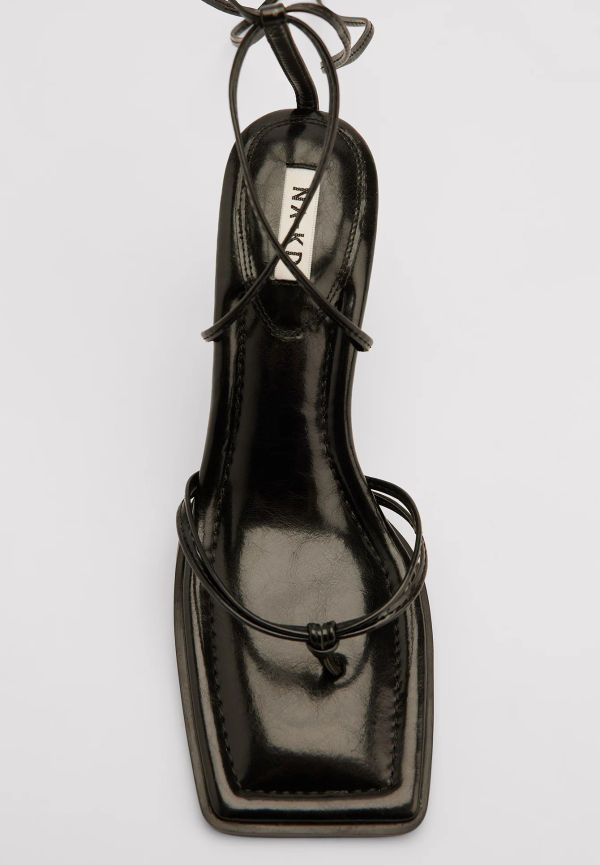 NA-KD Shoes Högklackade skor med remmar - Black