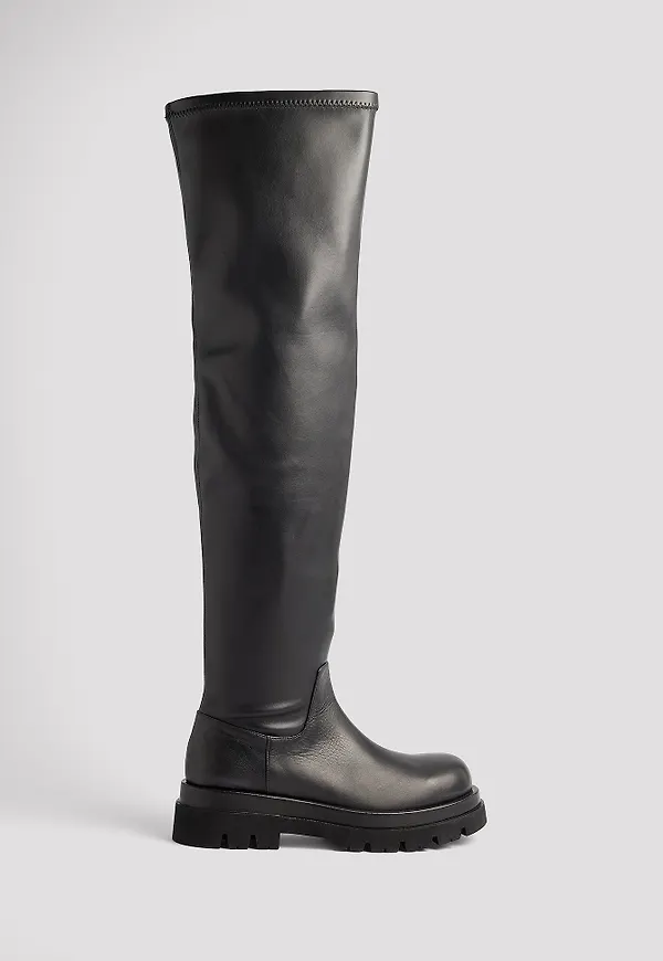NA-KD Shoes Kraftiga lårhöga boots i läder - Black