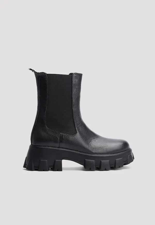 NA-KD Shoes Läderboots med profilsula - Black