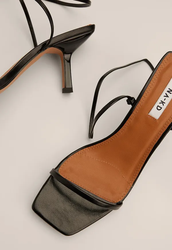 NA-KD Shoes Stilettklackar med vristrem - Black