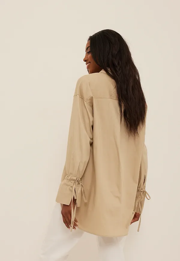 NA-KD Skjorta med knytärm - Beige