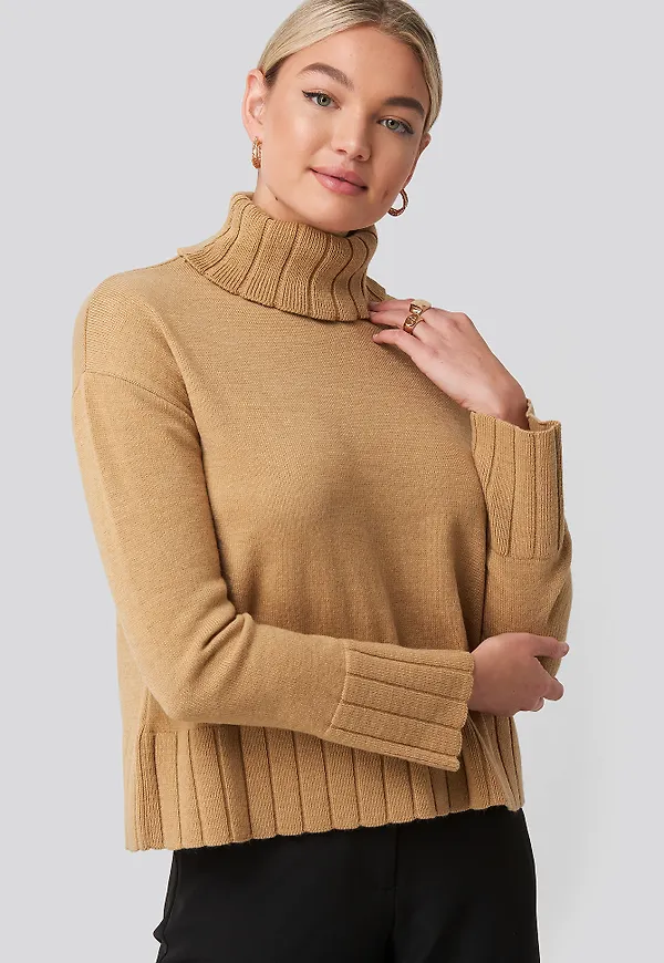 NA-KD Slouchy Turtle Neck Sweater - Beige