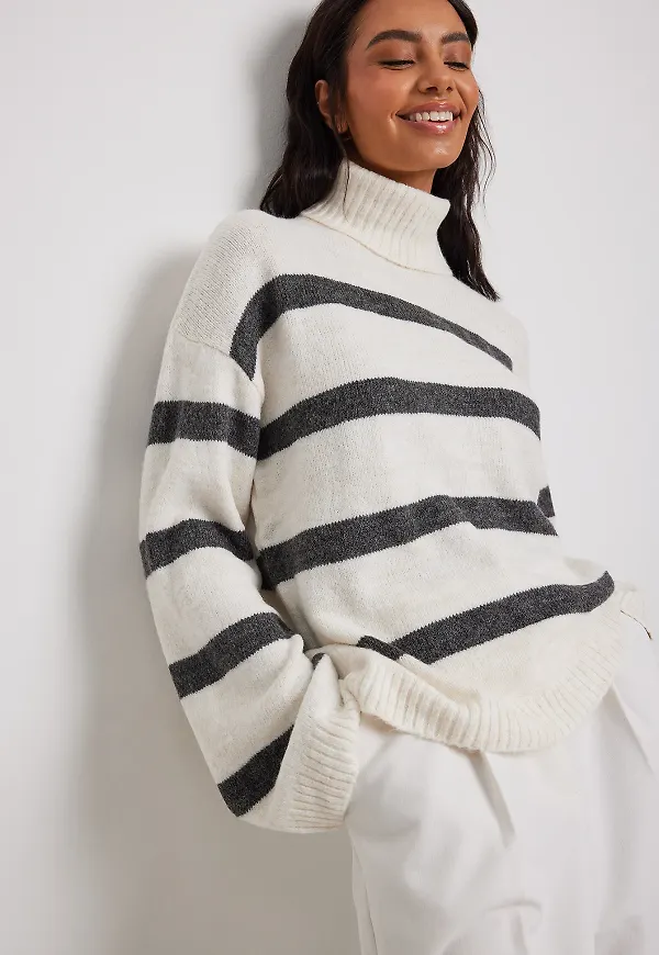 NA-KD Stickad randig polotröja - Stripe