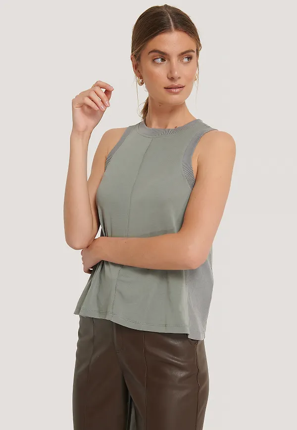 NA-KD Topp Med Detaljer - Green