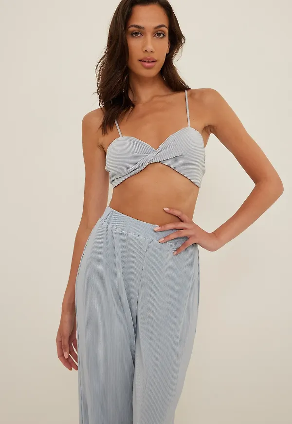 NA-KD Topp med vriden front - Blue