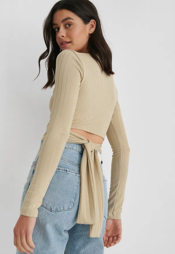 NA-KD Topp Med Öppen Rygg - Beige