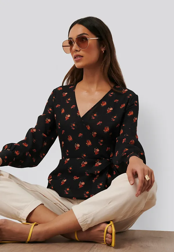 NA-KD Trend Blommönstrad Omlottblus - Flower