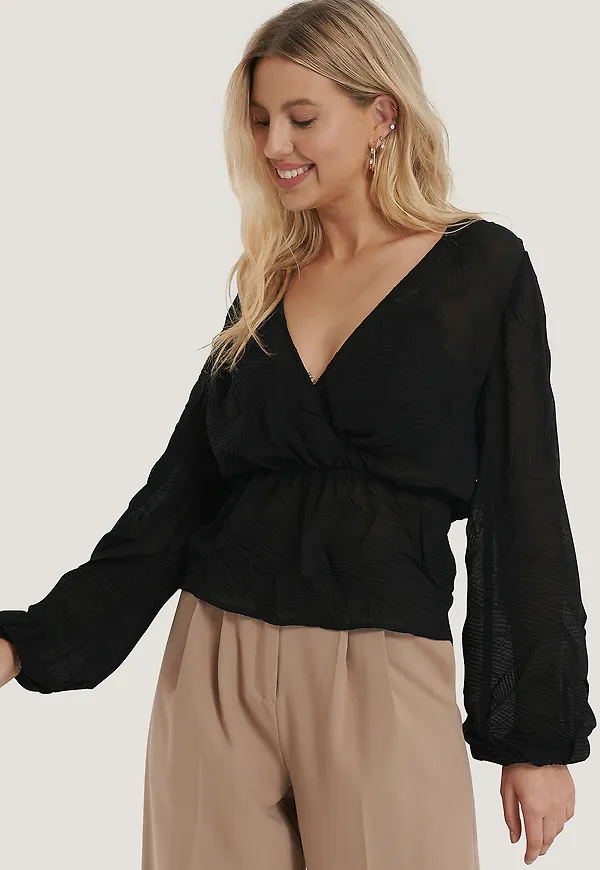 NA-KD Trend Blus Med Struktur - Black