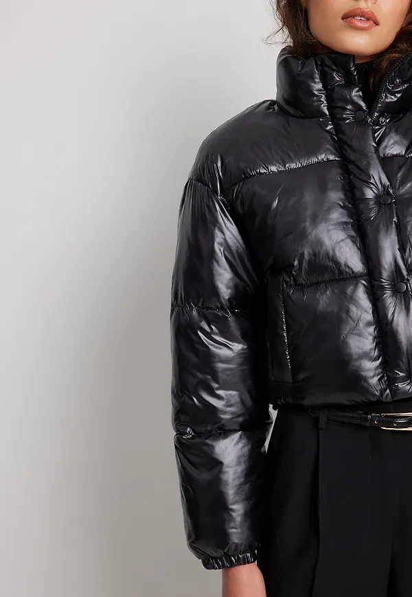 NA-KD Trend Croppad vadderad jacka - Black