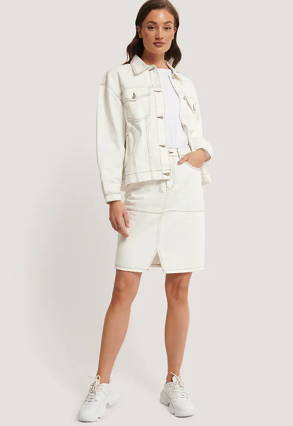 NA-KD Trend Denimkjol med kontrastsöm - Offwhite