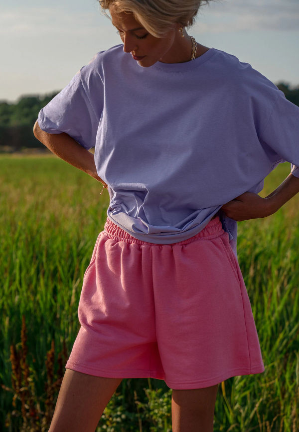 NA-KD Trend Ekologisk shorts med elastisk midja - Pink