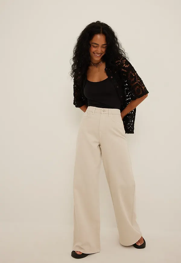 NA-KD Trend Ekologiska vida jeans - Beige