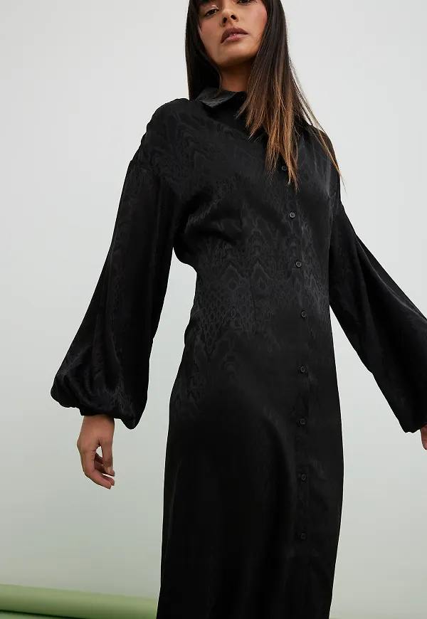 NA-KD Trend Jacquardstickad midiklänning - Black