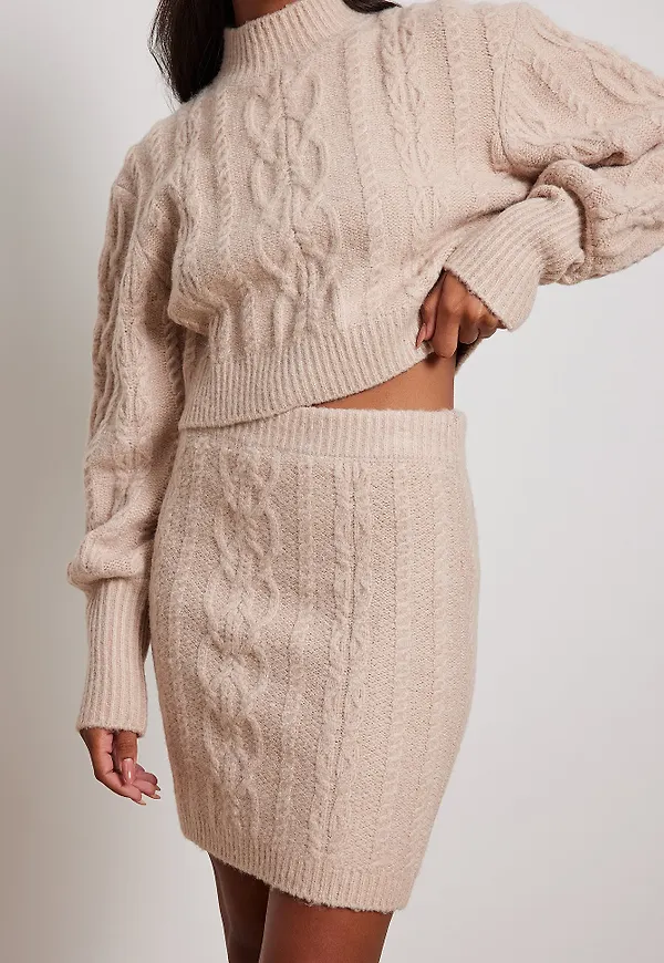 NA-KD Trend Kabelstickad minikjol - Beige