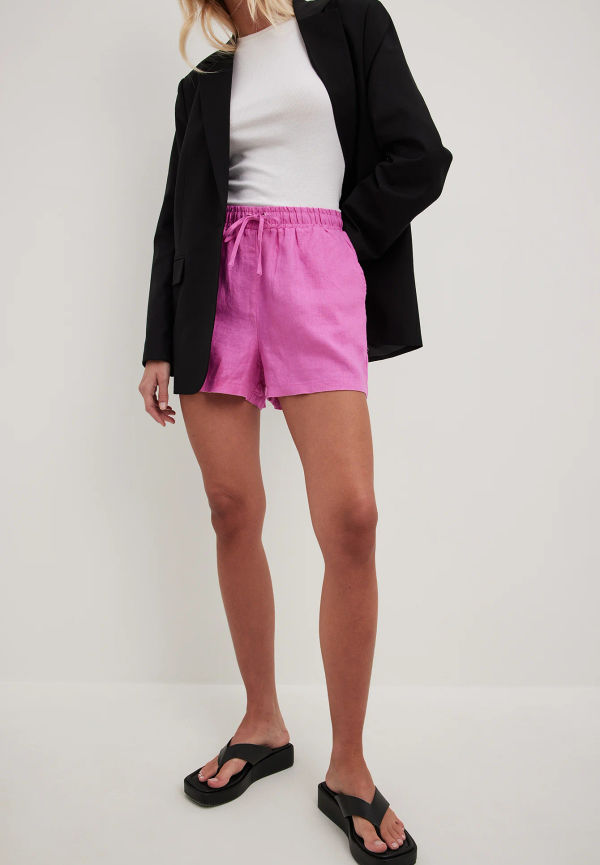 NA-KD Trend Linneshorts med elastisk midja - Pink