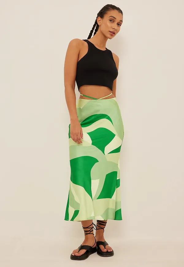 NA-KD Trend Midikjol i satin med knytdetaljer - Green,Multicolor