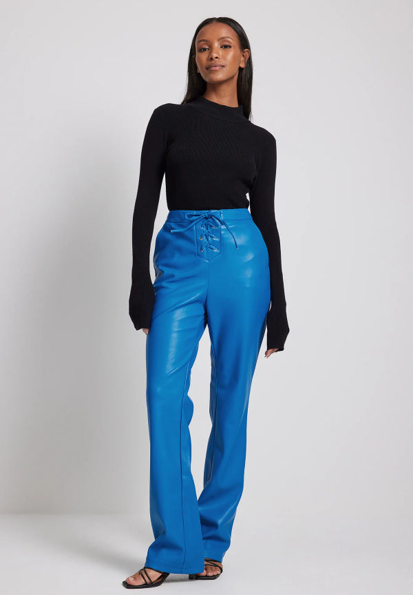 NA-KD Trend PU-byxor - Blue