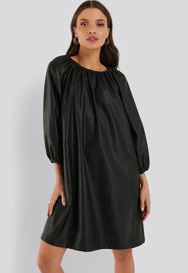 NA-KD Trend Pu-Klänning - Black