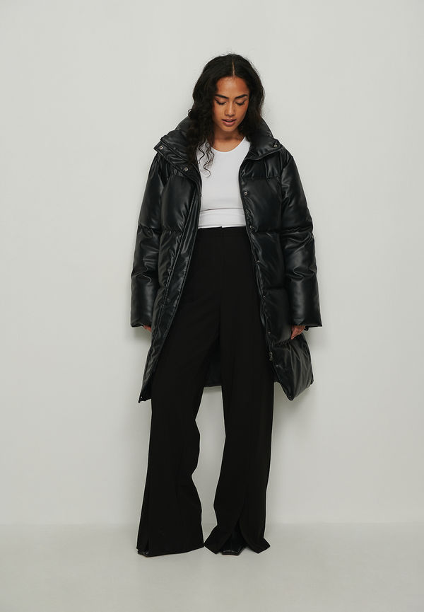 NA-KD Trend Recycled lång jacka med PU-foder - Black