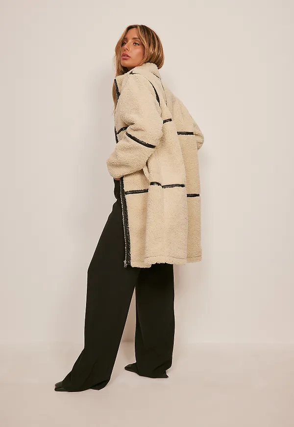 NA-KD Trend Teddyjacka med PU - Beige