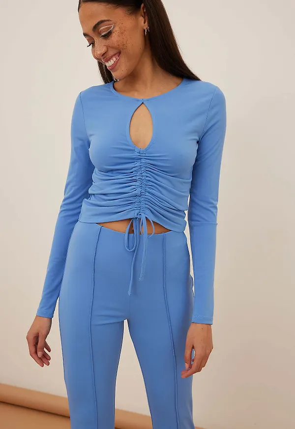 NA-KD Trend Topp med nyckelhålsdetalj - Blue