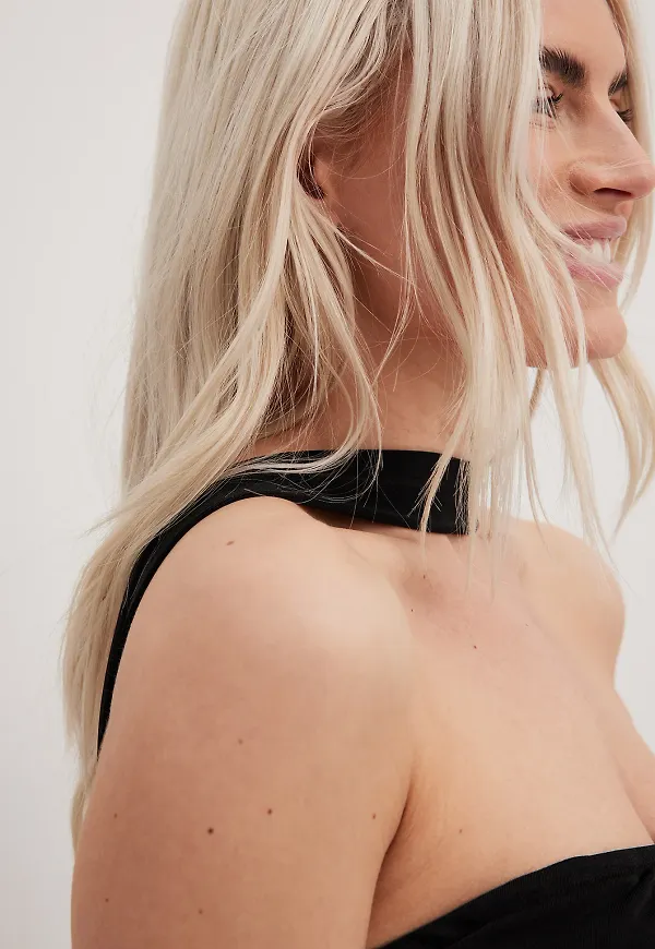 NA-KD Trend Tubtopp med scarfdetalj - Black