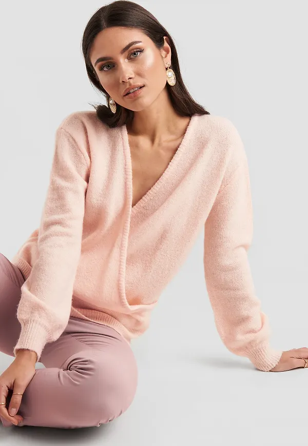 NA-KD V-Neck Overlap Knitted Sweater - Pink