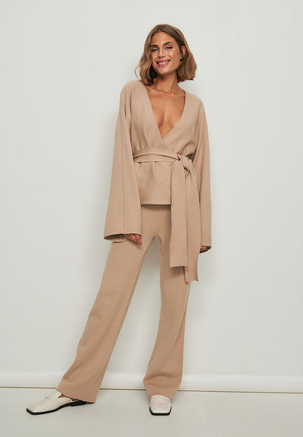 NA-KD Vida stickade byxor - Beige