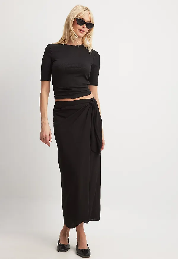 NA-KD Boho Midikjol med knytdetalj - Black