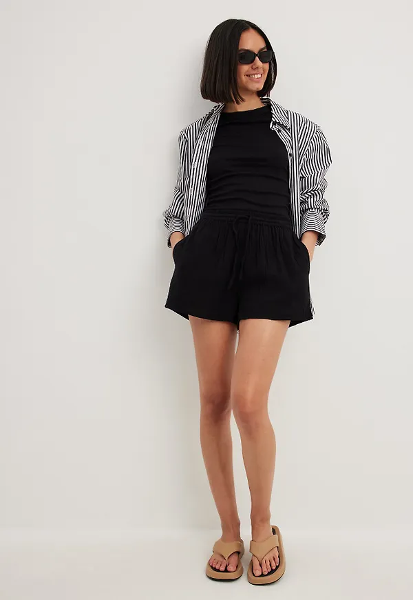 NA-KD Boho Strukturerade shorts - Black