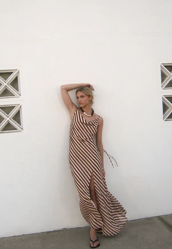 NA-KD Chiffon Tie Back Detail Maxi Dress - Stripe