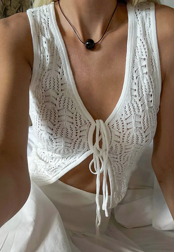 NA-KD Knitted Crochet Vest - Offwhite