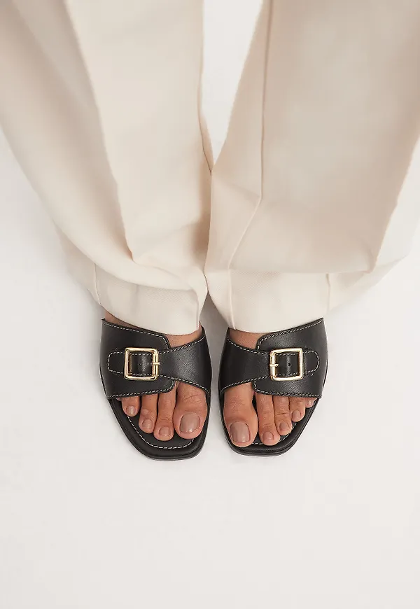 NA-KD Leather Buckle Slippers - Black