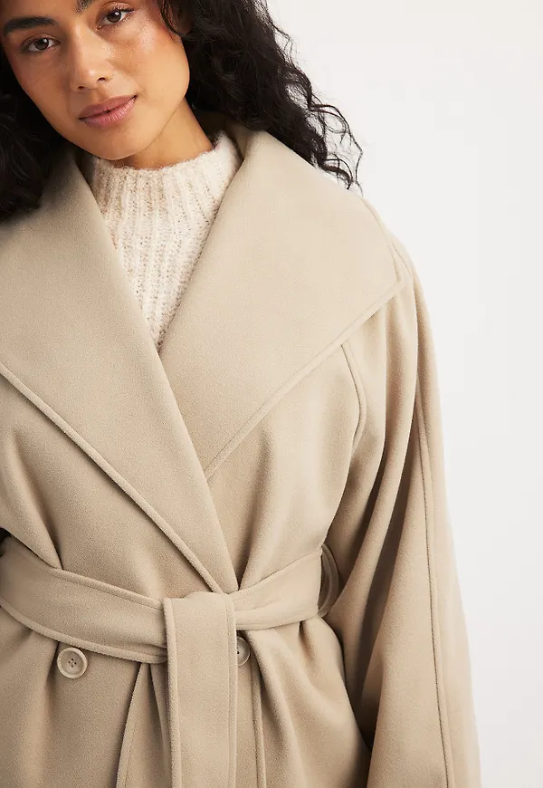 NA-KD Midikappa med kragedetalj - Beige