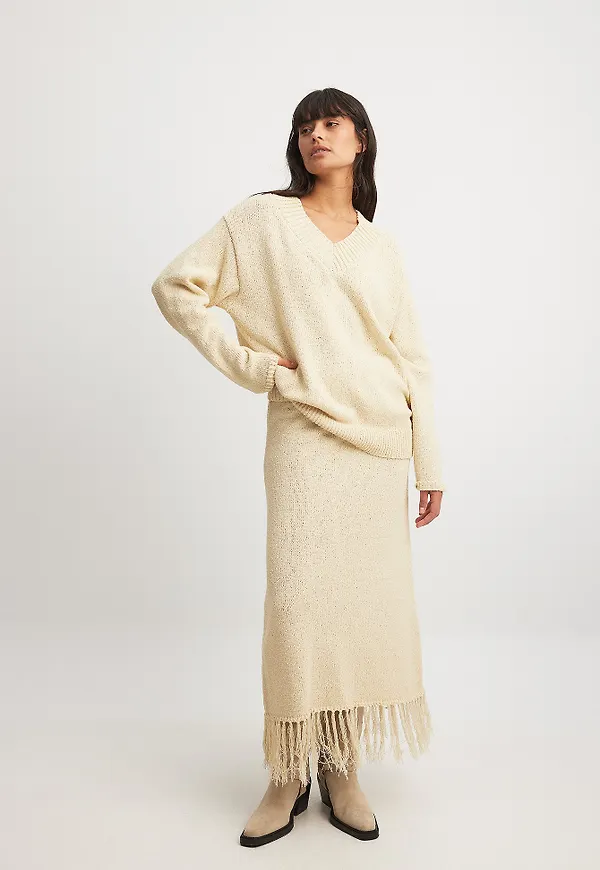 NA-KD Stickad midikjol med fransdetaljer - Beige