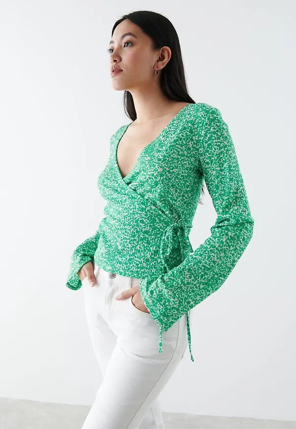 Naomi wrap top