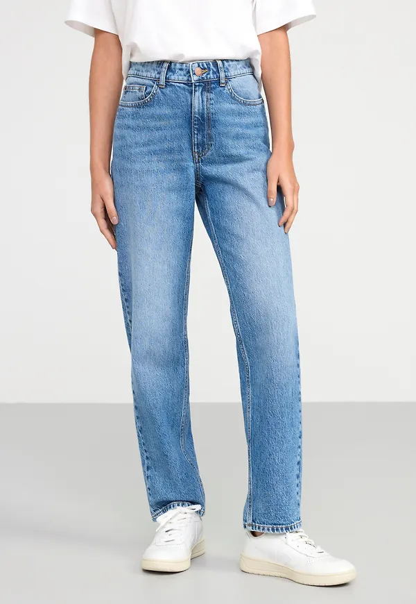 NEA Croppade raka jeans