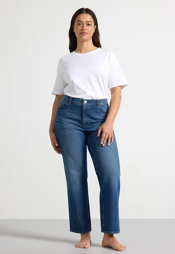 STRAIGHT Nea cropped jeans med lätt stretch