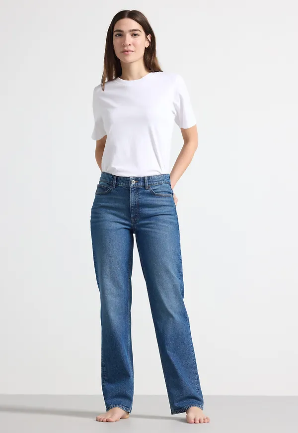 STRAIGHT Nea jeans med lätt stretch